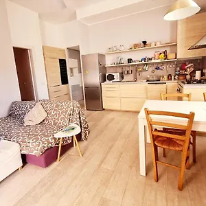 https://la-maison-di-alice-a-milano-appartamento-con-terrazza.italymilanhotels.net